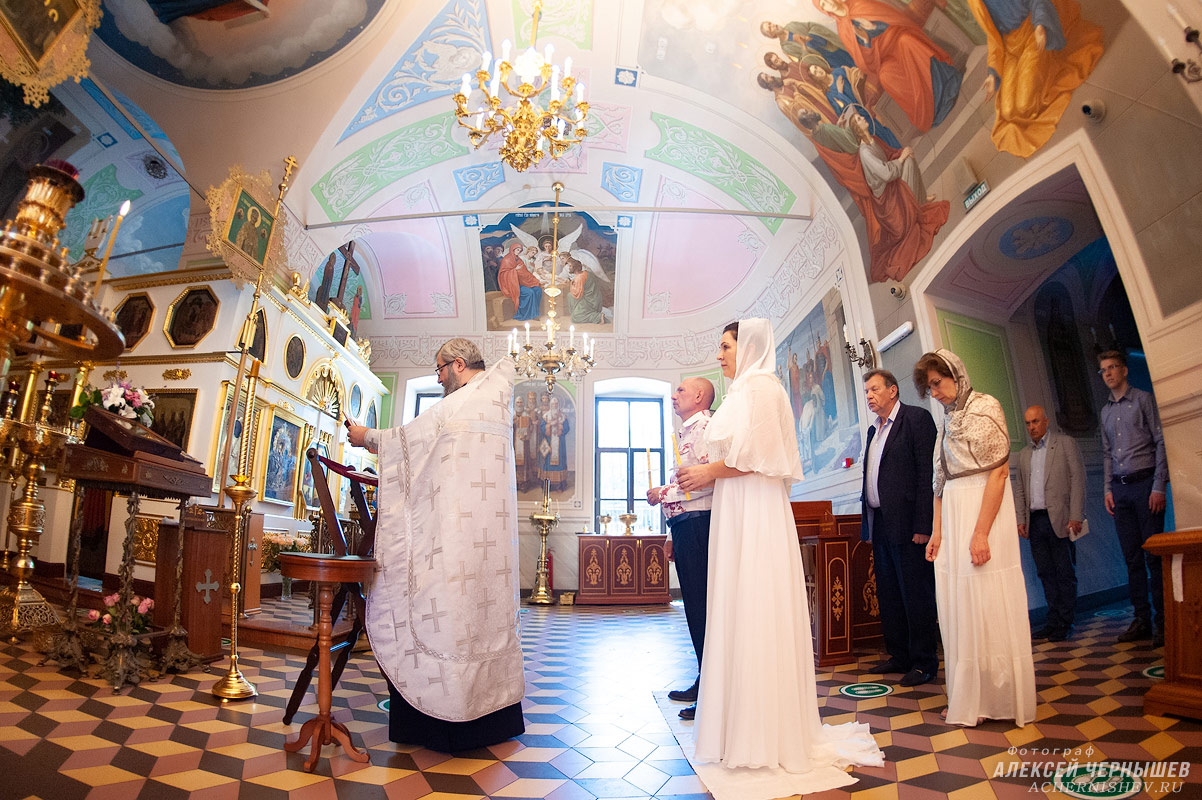 Венчание в храме на Воробьевых горах