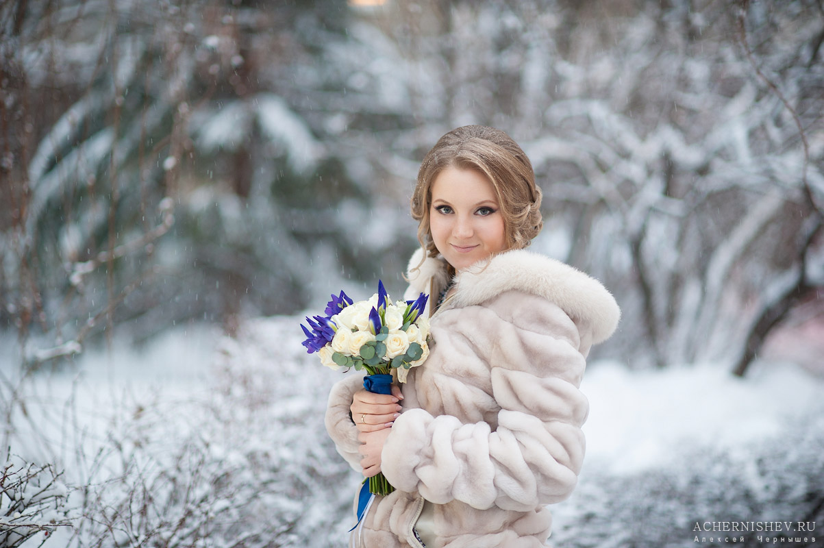 Сад Эрмираж - зимняя фотография невесты