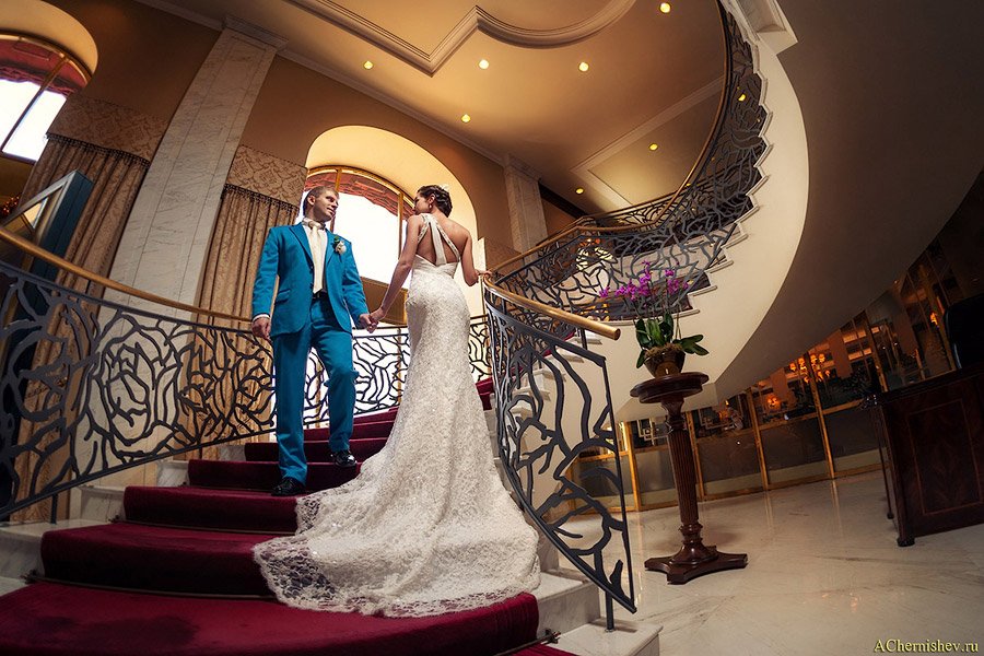 Свадебная фотосессия в отеле Балчуг Кемпенский