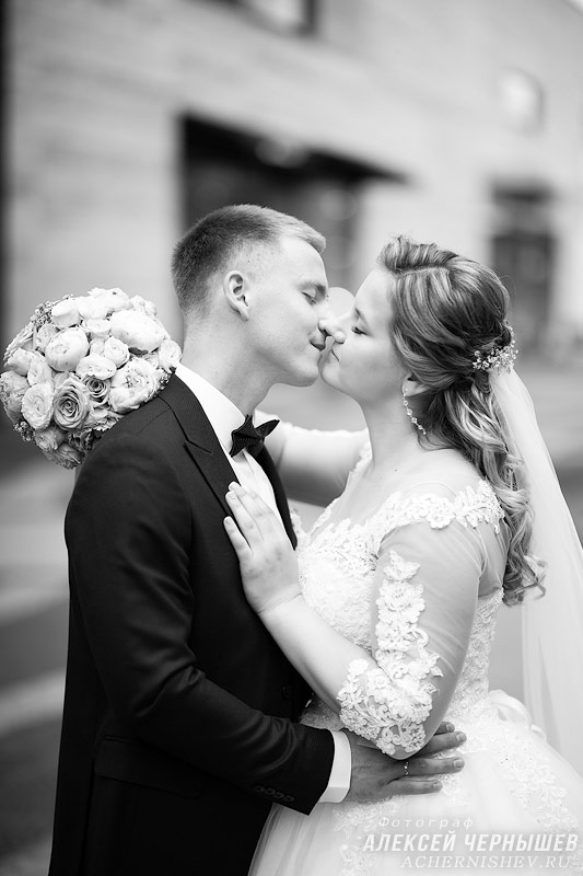 черно белая свадебная фотография