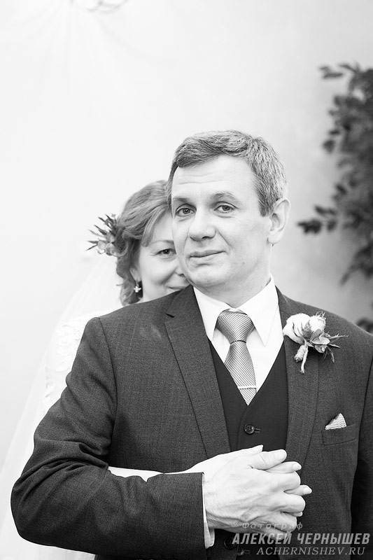 Черно белая свадебная фотография