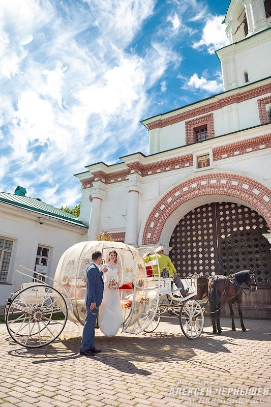 Свадебная карета в Коломенском