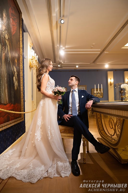 Выездная регистрация брака в Царицыно — фото в Голубой гостиной