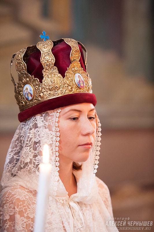 невеста в венчальной короне